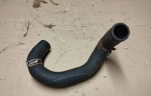 Honda CR-V Engine coolant pipe/hose