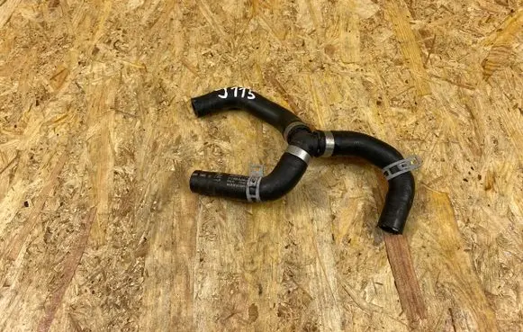 Volvo XC90 Engine coolant pipe/hose 31493282 8888991155