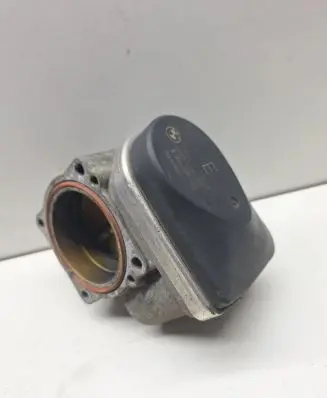 BMW 7 E38 Engine shut-off valve 