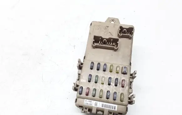 Subaru Legacy Fuse module