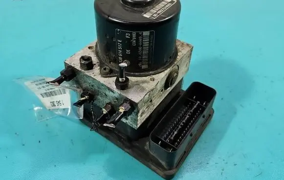 Volkswagen New Beetle ABS Pump 1J0614517E IMPRK1545383