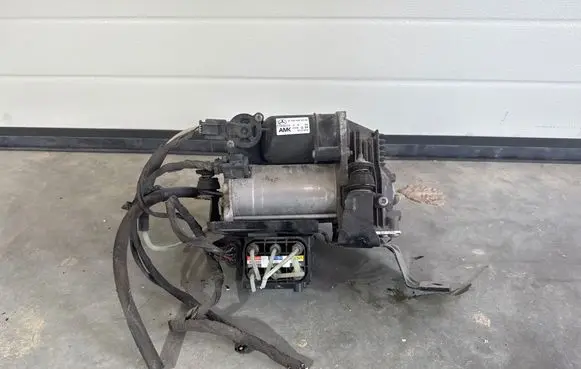 Mercedes-Benz GLE (W166 - C292) Air suspension compressor/pump A1663200204 A1663200143 A2123200358