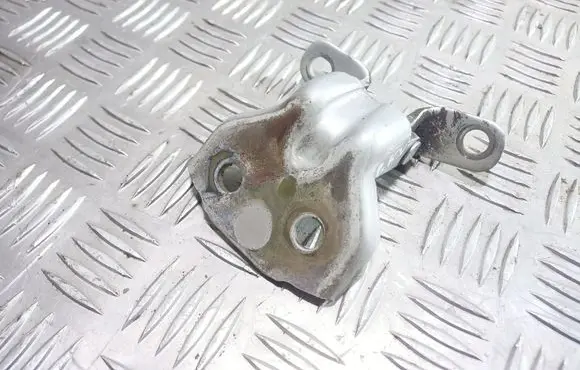 KIA Sorento Front door upper hinge