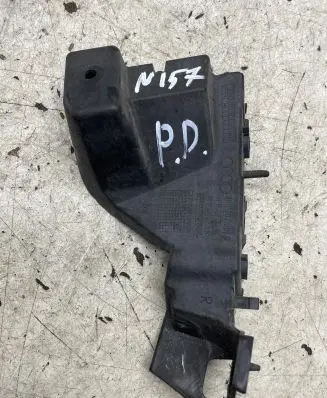 Audi Q5 SQ5 Front bumper mounting bracket 8R0807284C