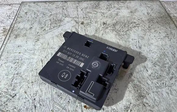 Mercedes-Benz E W211 Door control unit/module 030505F 356805 2118201526