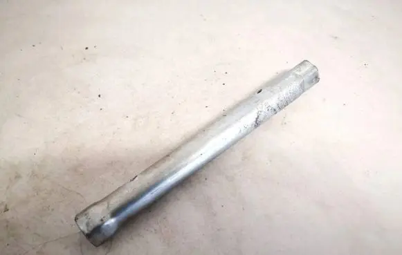 Chevrolet Matiz Wheel nut wrench 