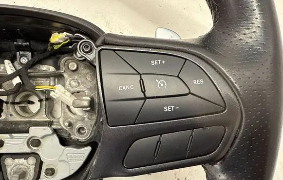 Dodge Durango Steering wheel 6XS761X9AA 68184845AC 7AW05DX9AA