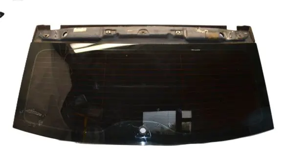 Volkswagen Touareg I Rear windscreen/windshield window W79739