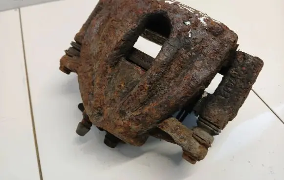 Toyota Corolla Verso AR10 Front brake caliper
