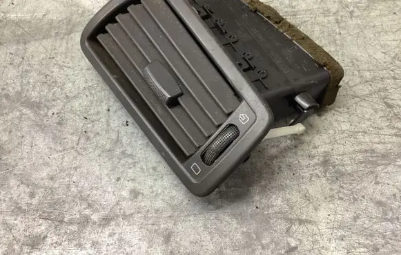 Peugeot 807 Dashboard side air vent grill/cover trim 1484108077 1491963077 8282