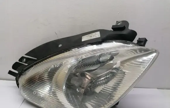 Citroen Xsara Picasso Headlight/headlamp 20A033B