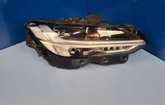 Volvo S90, V90 Headlight/headlamp 31386165 89909568
