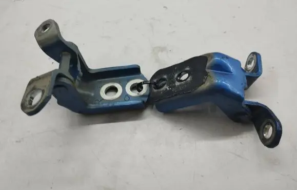 Nissan Juke II F16 Front door hinge set 