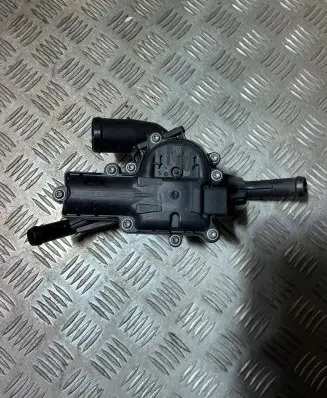 Hyundai Kona I Thermostat housing 25600-2M810