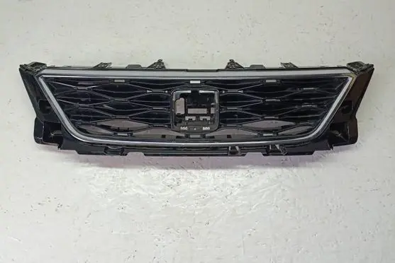 Seat Ateca Front bumper upper radiator grill 575853654D