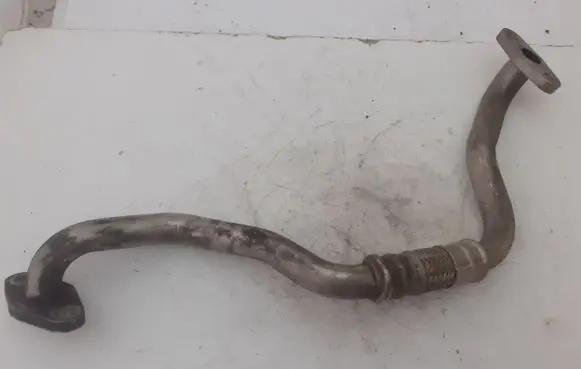 Volvo S70 V70 V70 XC Turbo turbocharger oiling pipe/hose 074145735B