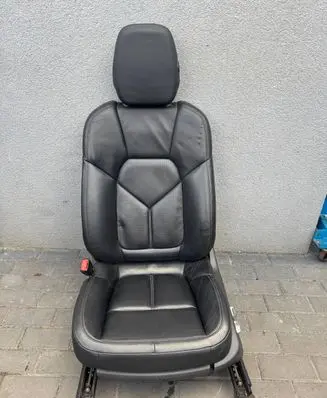 Porsche Cayenne (92A) Front driver seat 