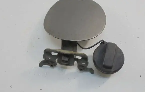 Honda Civic Fuel tank cap trim 