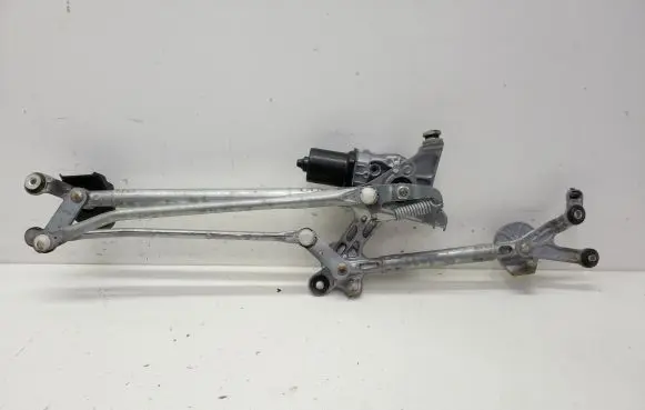 Toyota Prius+ (ZVW40) Front wiper linkage and motor WM07C 27260006