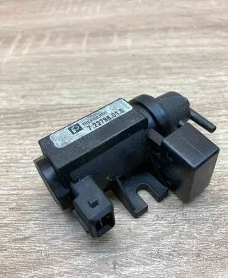 BMW 7 E38 Vacuum valve 722796010