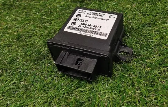 Volkswagen PASSAT CC Light module LCM 5M0907357F 5WK50466