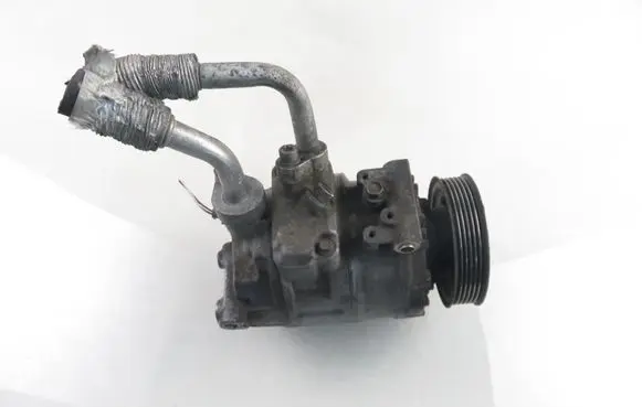 Volkswagen Golf V Air conditioning (A/C) compressor (pump) 1K0820803F