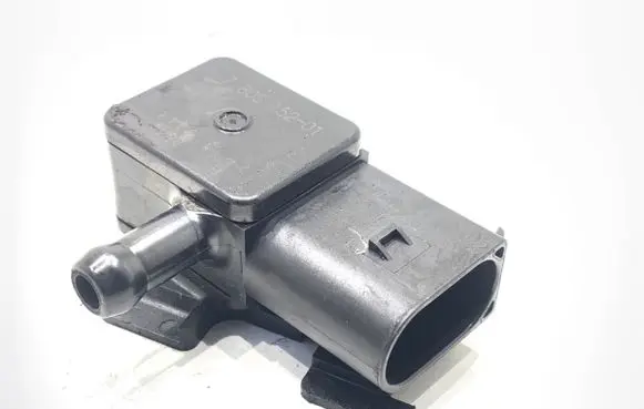 BMW X3 F25 Exhaust gas pressure sensor 7805152