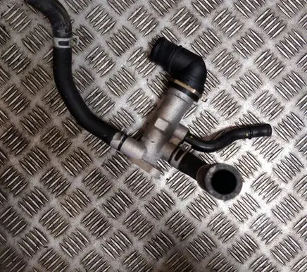 KIA Sportage Engine coolant pipe/hose