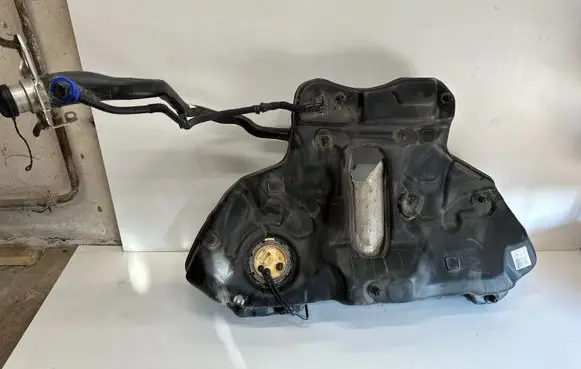 Audi A6 S6 C8 4K Fuel tank 4K0201021AL