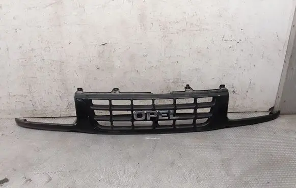 Opel Frontera B Front bumper upper radiator grill
