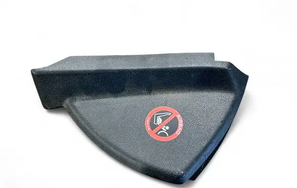 Mercedes-Benz C W204 Dashboard side end trim A2046800378