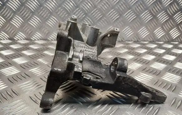 Citroen Berlingo Generator/alternator bracket 9684613880