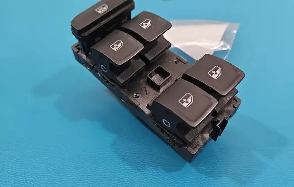 Volkswagen Tiguan Electric window control switch 5G0959857D IMPRK1553179
