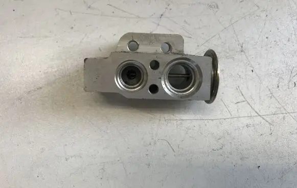 Skoda Octavia Mk2 (1Z) Air conditioning (A/C) expansion valve 1K0820679 1K1820103