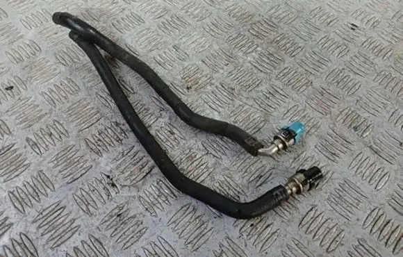 Skoda Yeti (5L) Fuel line pipe