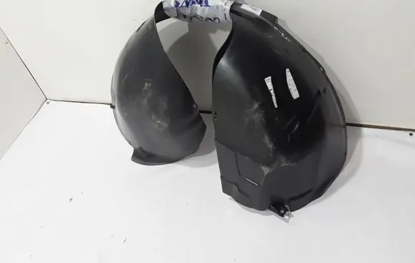 Volvo C30 Front wheel arch liner splash guards 31213670