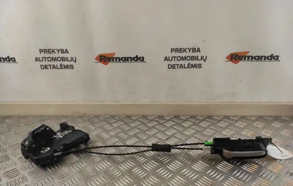Suzuki Grand Vitara II Front door lock 7013003