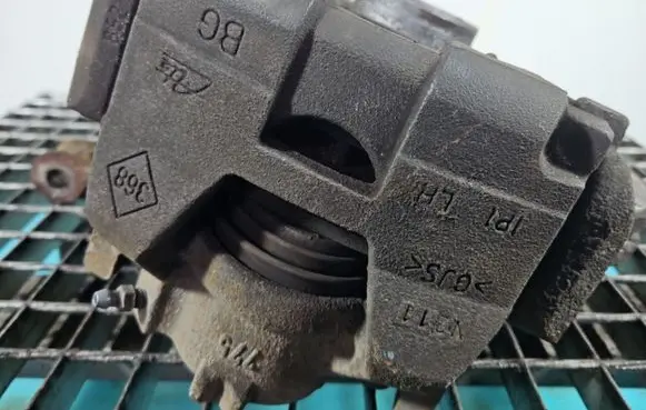 Renault Scenic III - Grand scenic III Front brake caliper IMPRK1432145