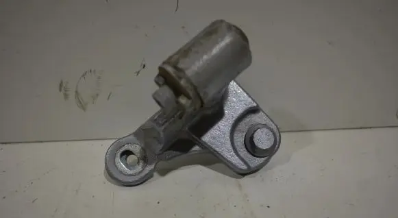 Mercedes-Benz B W245 Front door upper hinge