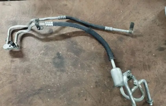 Dodge Durango I Air conditioning (A/C) pipe/hose