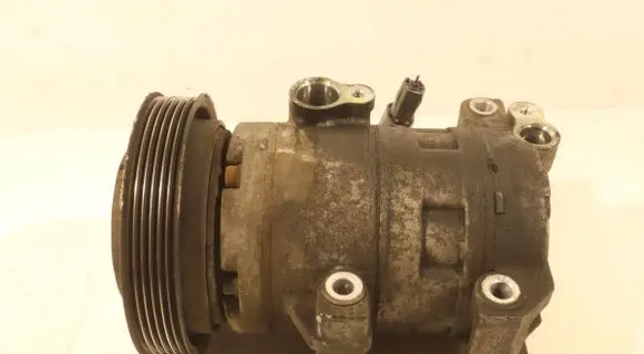 Mazda 6 Air conditioning (A/C) compressor (pump) Z000440A