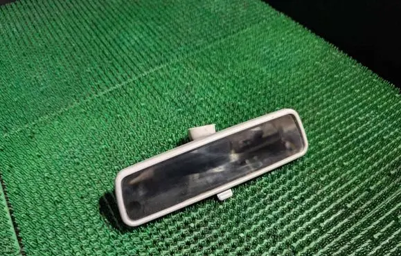Volkswagen Golf IV Rear view mirror (interior) 3B0857511G