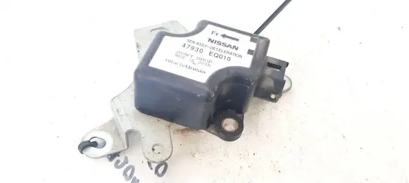 Nissan X-Trail T30 ESP acceleration yaw rate sensor 47930eq010