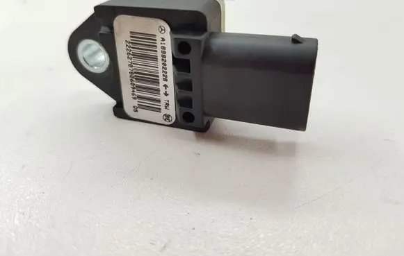 Mercedes-Benz B W245 Airbag deployment crash/impact sensor A1698202228