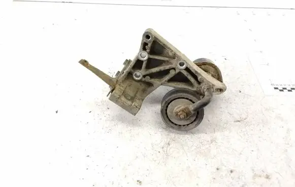 Volkswagen Transporter - Caravelle T4 Alternator belt tensioner 701422903A