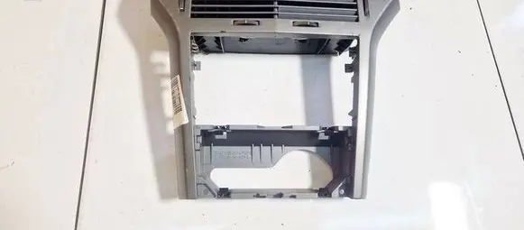 Dash center air vent grill