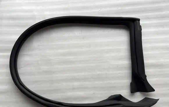 Toyota GR 86 Rubber seal front coupe door window 63521CC010