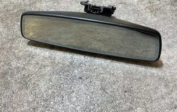 Rear view mirror (interior)
