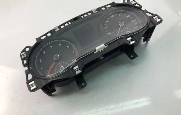 Volkswagen Golf VII Speedometer (instrument cluster) 5G1920740C