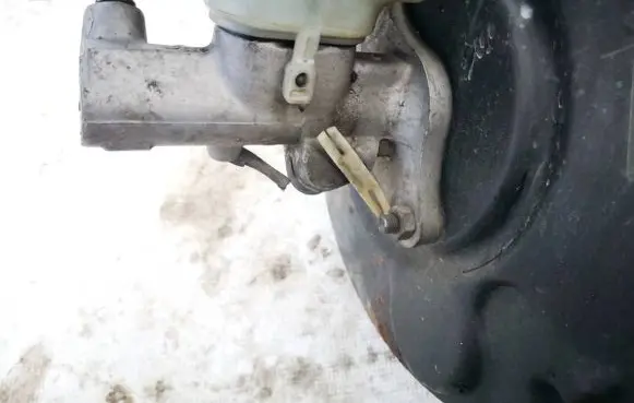 Volkswagen Caddy Master brake cylinder